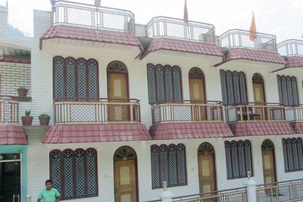 Chardham hotel booking